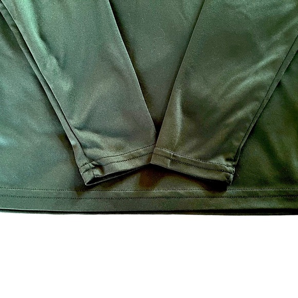 Opna Youth Athletic Performance Moisture Wicking Rash Guard, Dark Green, Size M - Picture 4 of 4